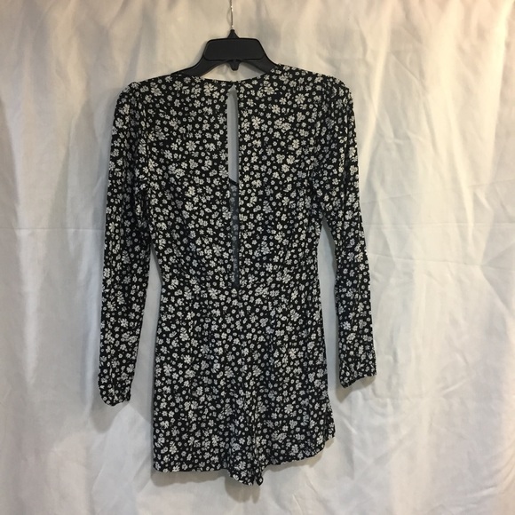 La Hearts Romper - Pacsun - Picture 3 of 3